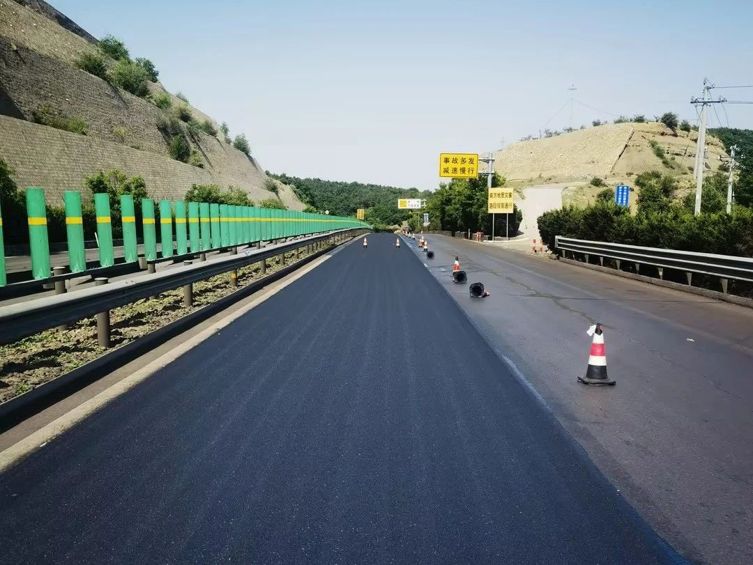 新材料集團儲運公司新型乳化瀝青銷量再破新高